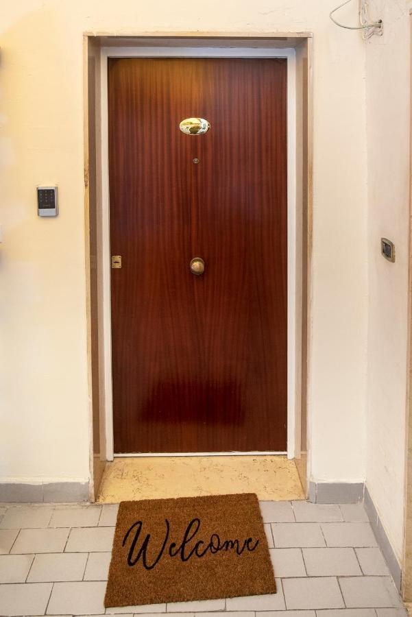 Residenza Il Bell'Antonio Apartment Наполи Екстериор снимка