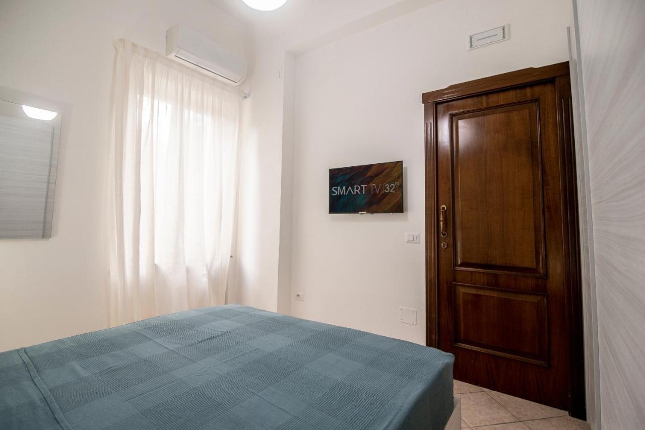 Residenza Il Bell'Antonio Apartment Наполи Екстериор снимка